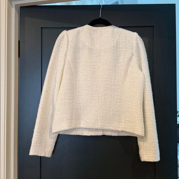 Lilly Pulitzer Ivory Tweed Jacket with Gold Buttons - Picture 2 of 7